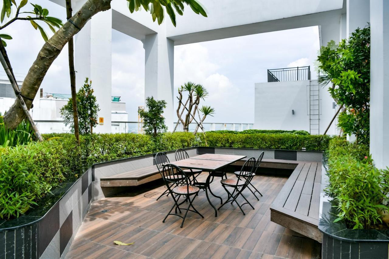 Ichiban Apartments Хошимин Экстерьер фото